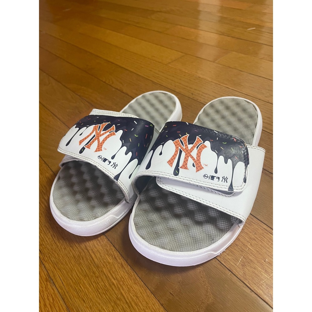 ISlide New York Yankees MLB Ice Cream Drip Sandals Kids Size 3 White 475433-10